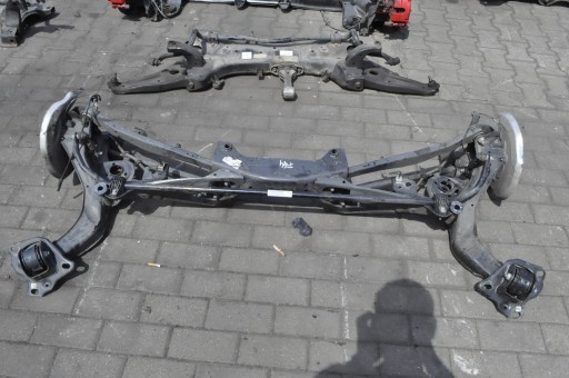 Bmw f39 f44 f46 f48 1.5 136km 2.0 16v 192km підвіска задня балка 6851560