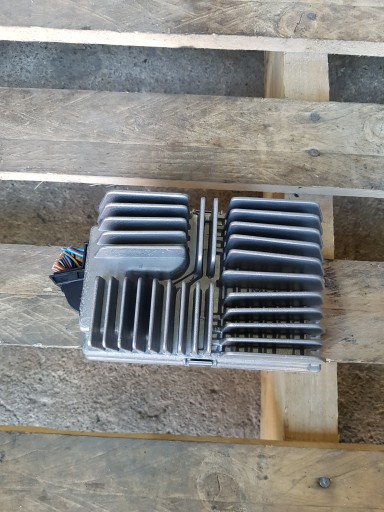 BMW F46 HiFi аудио усилитель 9380196