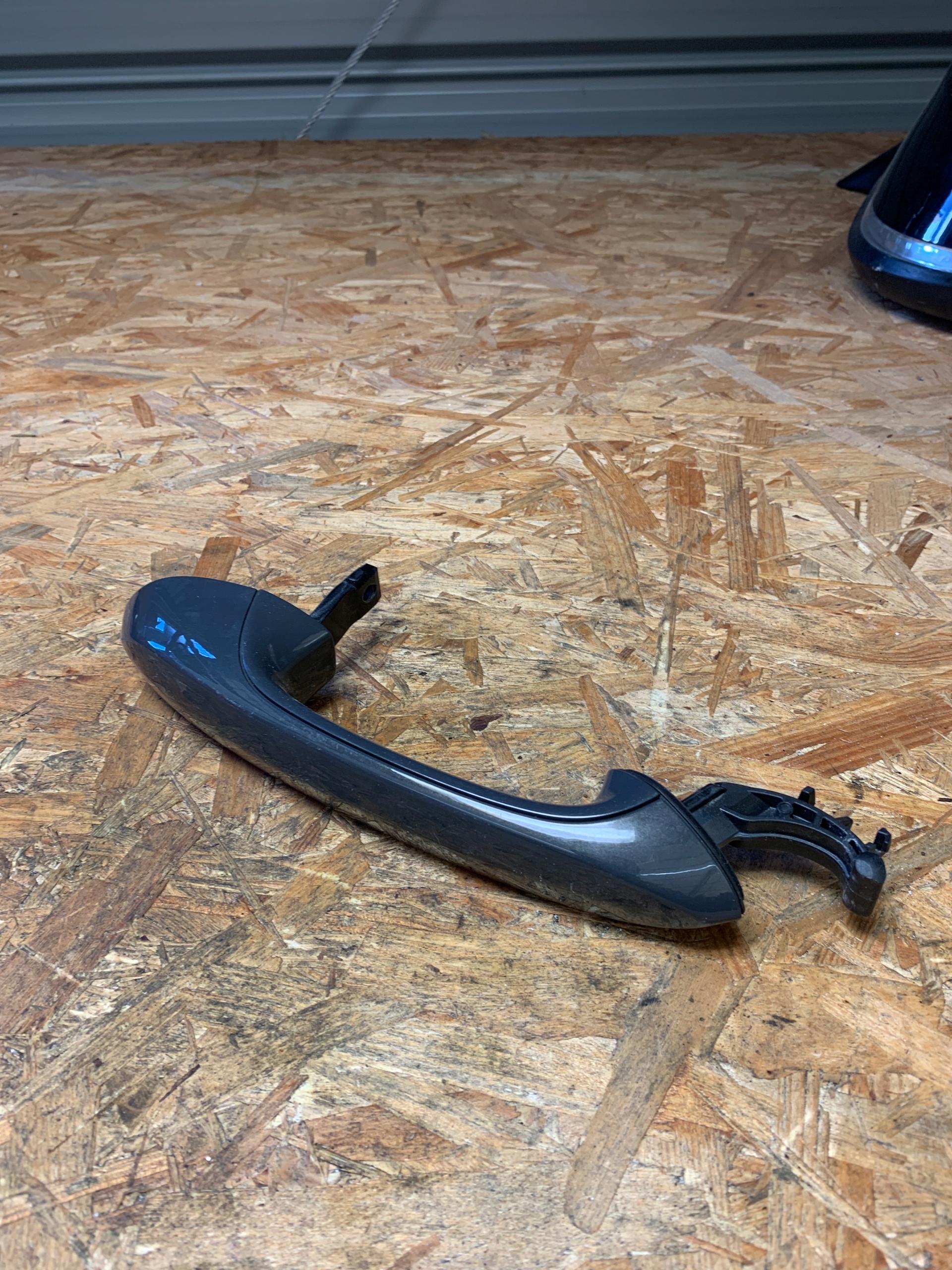 9491458 - BMW G20 G21 зовнішня ручка дверей права передня 7956520