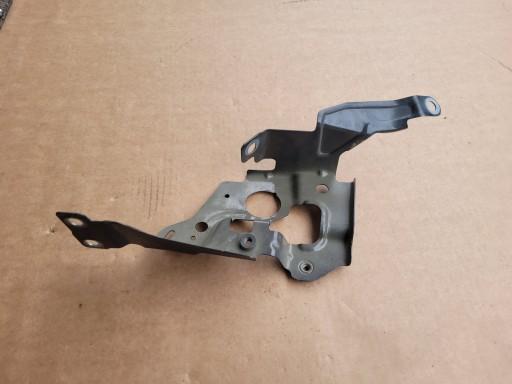 BMW G20 G21 кріплення крила праве 7419402