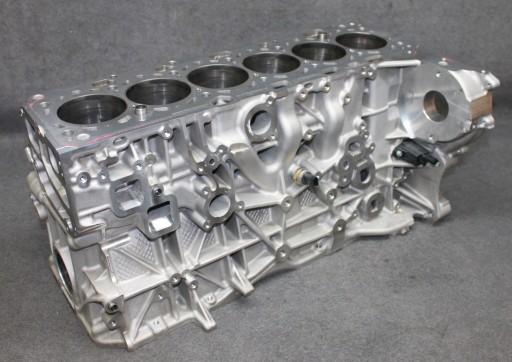 8597702 8597700 - BMW G20 G30 G11 G01 G05 G07 3.0D 4.0D B57D30A/B БЛОК ДВИГАТЕЛЯ - МЯГКИЙ ГИБРИД