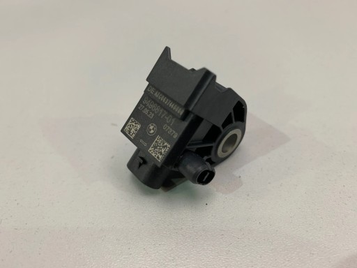 BMW G22 iX G11 G05 датчик удару 9496817