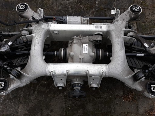 6886057 - Bmw g30 g31 люлька задня балка