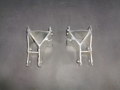 7357216 - BMW G30 G31 крепление радиатора правое левое