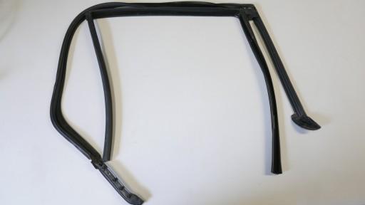 7381282 - BMW G30 рамка ущільнювач двері правий задній
