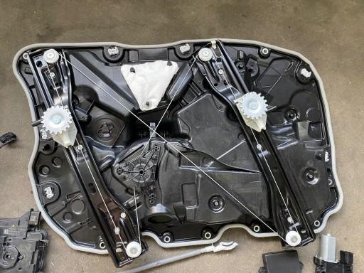 Bmw g70 механізм склопідйомника передній правий bmw g70 9451888 5a142d2