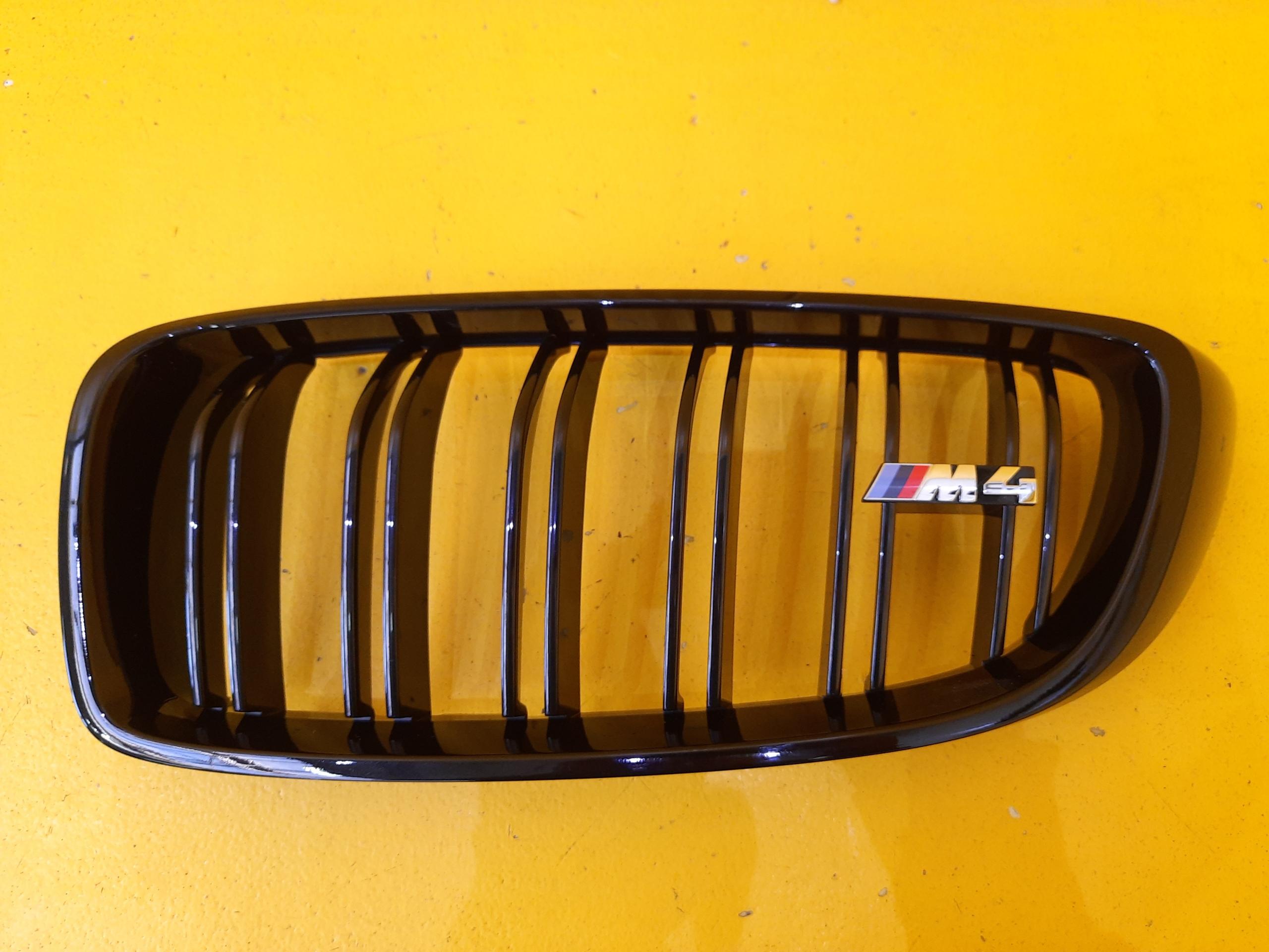 BMW M4 F82 F83 почечная левая решетка 7294813 8068581