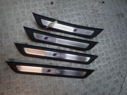 BMW M5 F90 G30 Декоративні бічні спідниці з підсвічуванням