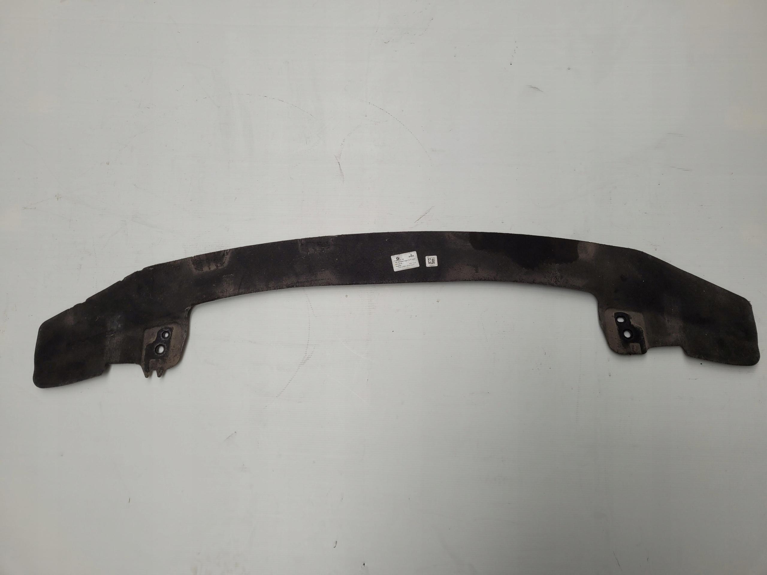 8069481 - BMW M8 F91 F92-накладка під бампер передня кришка