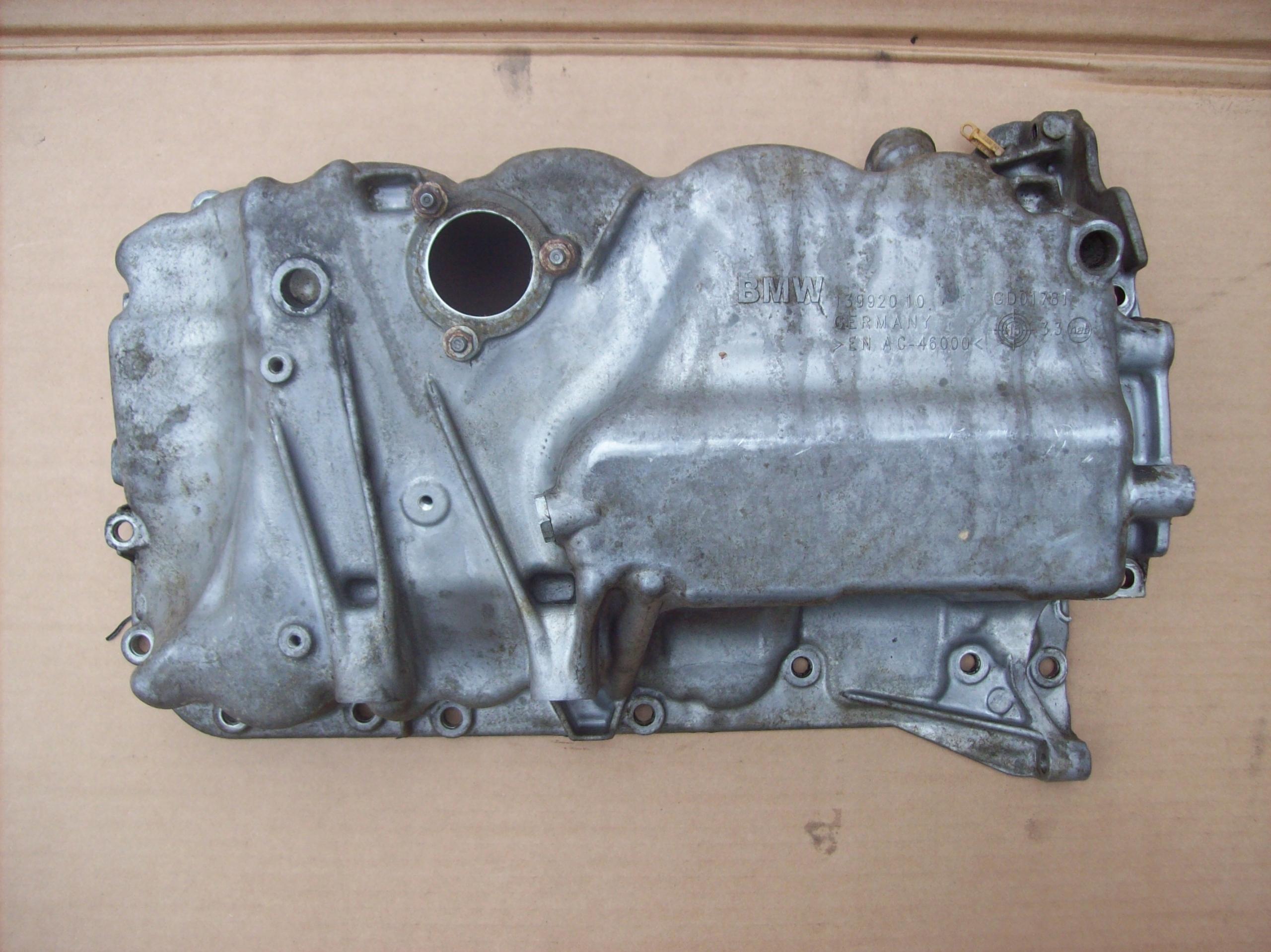 BMW MINI F48 F45 F55 F56 масляный поддон 8590017 B48