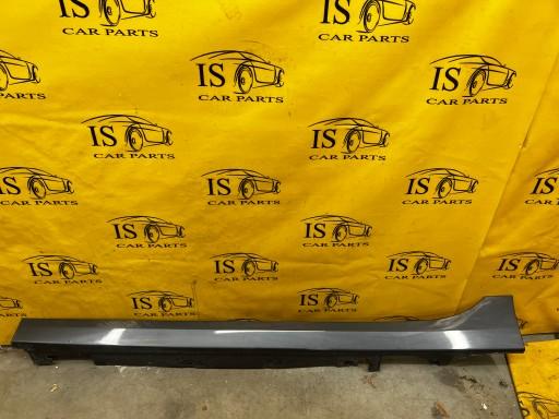 BMW 1 серия F40 накладка порога левая B39