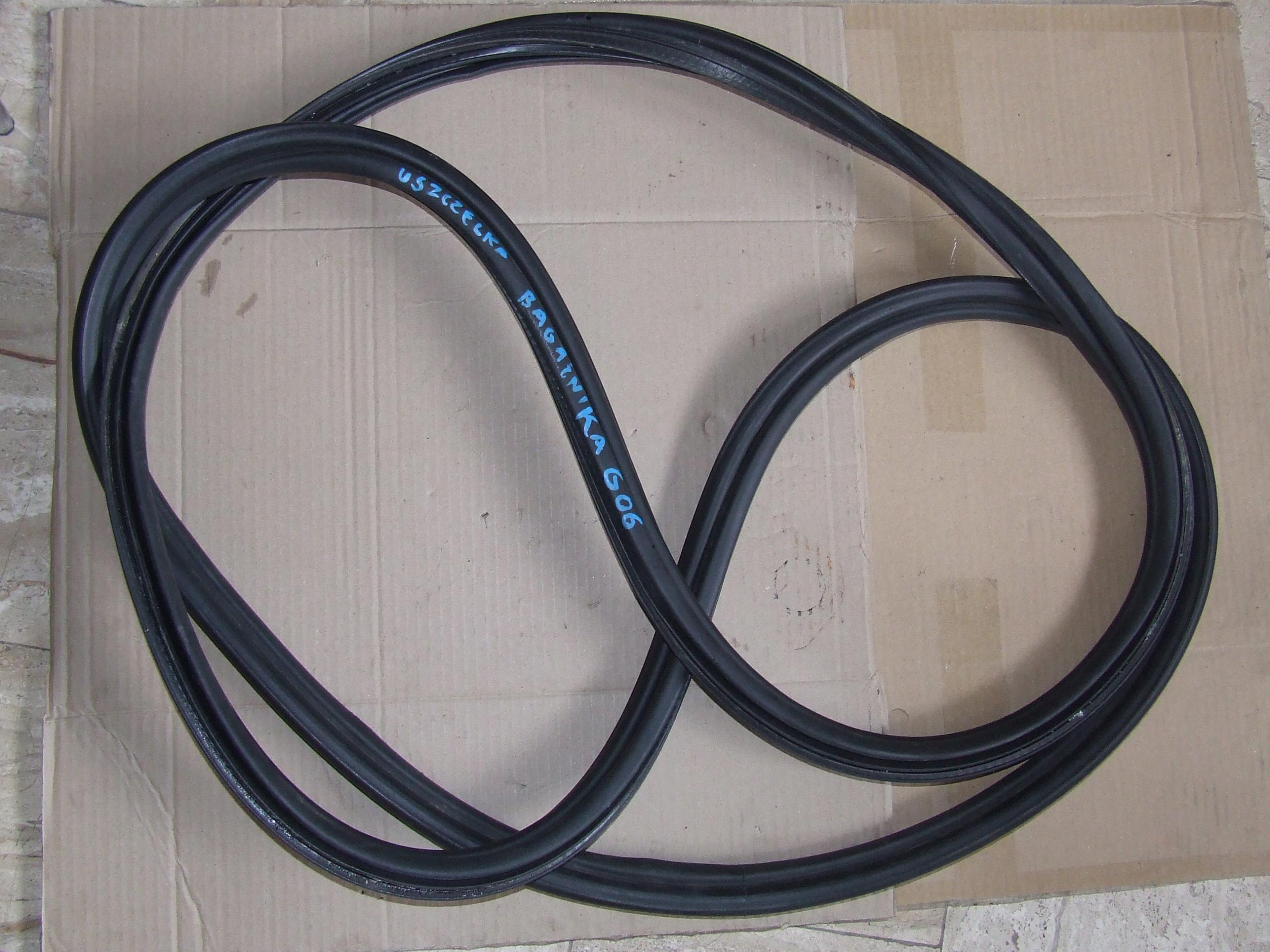 Прокладка крышки багажного отсека BMW X6 G06 51765A11EF4