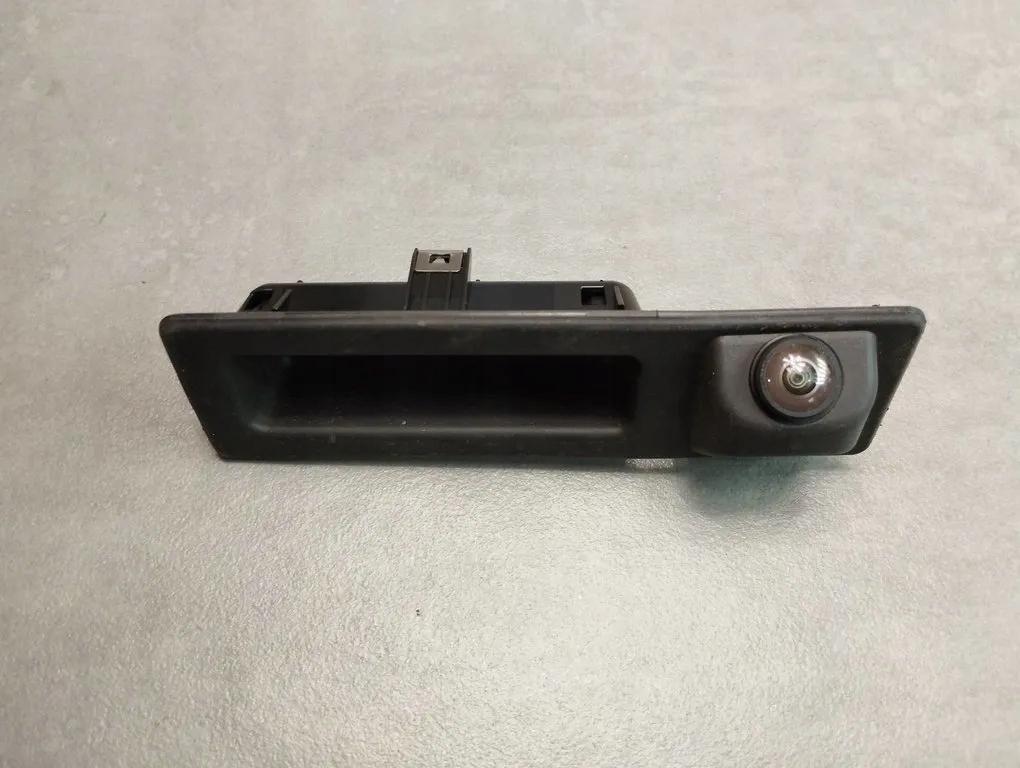 BMW X1 F48 ручка крышки камеры 7345700