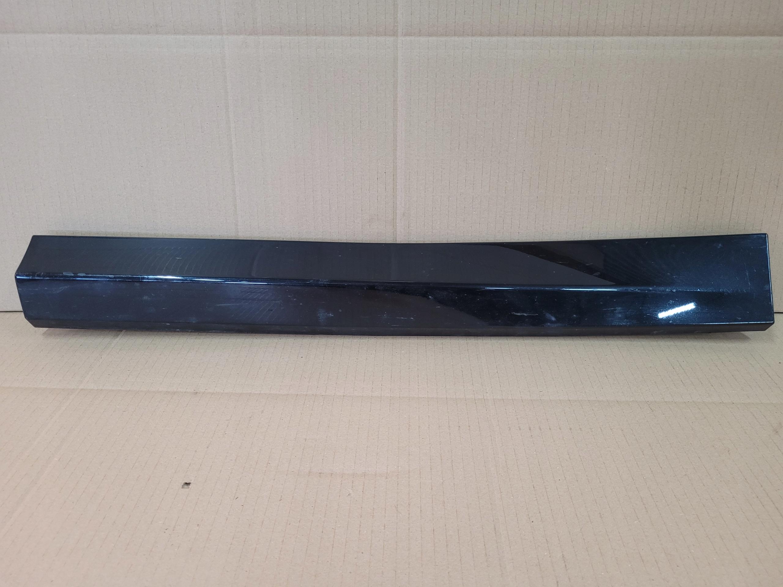 51137352093 - BMW X1 F48 молдинг двері п зд зд ориг