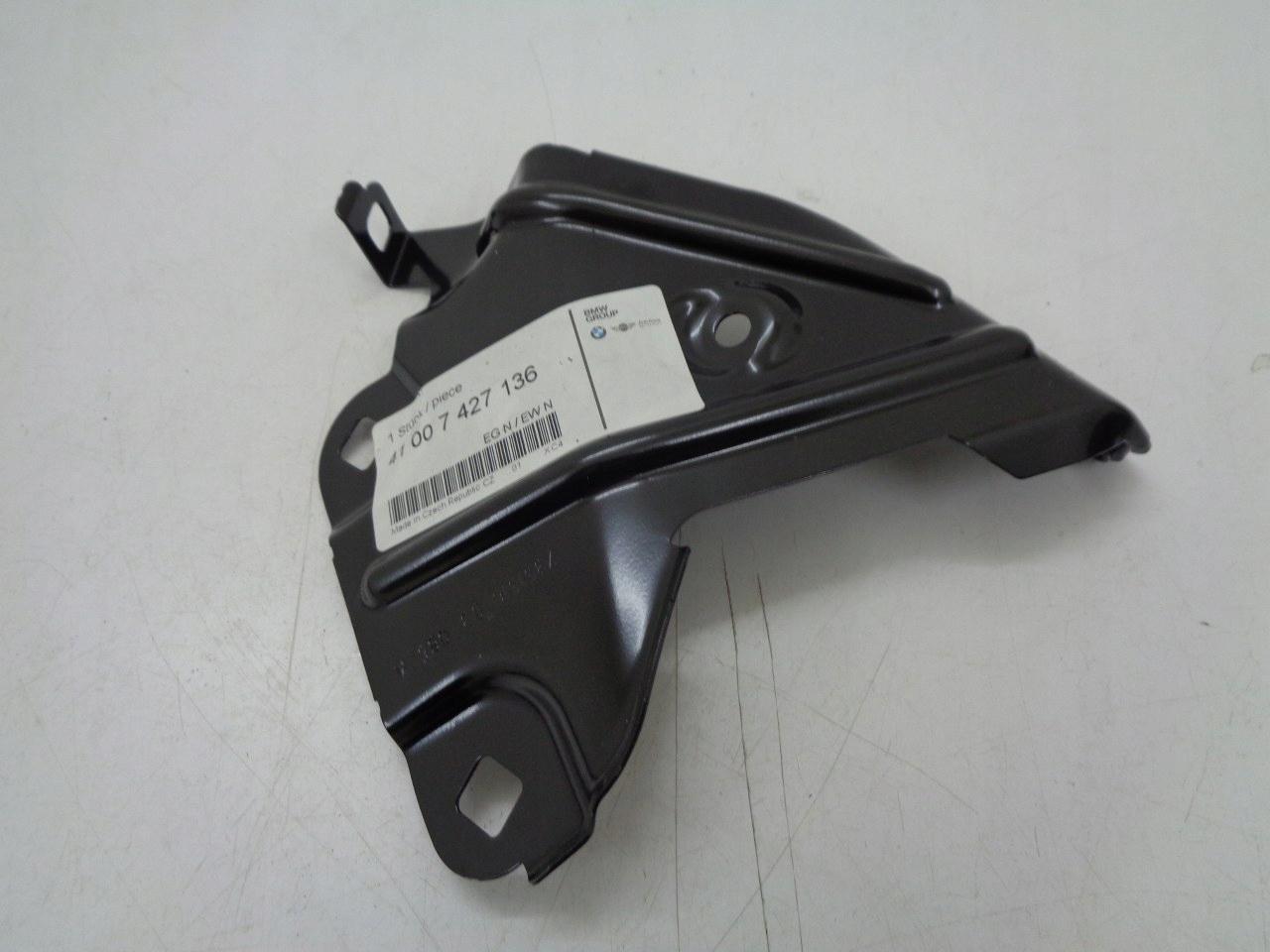 41007427136 - BMW X1 F48 кронштейн крыло передний правый