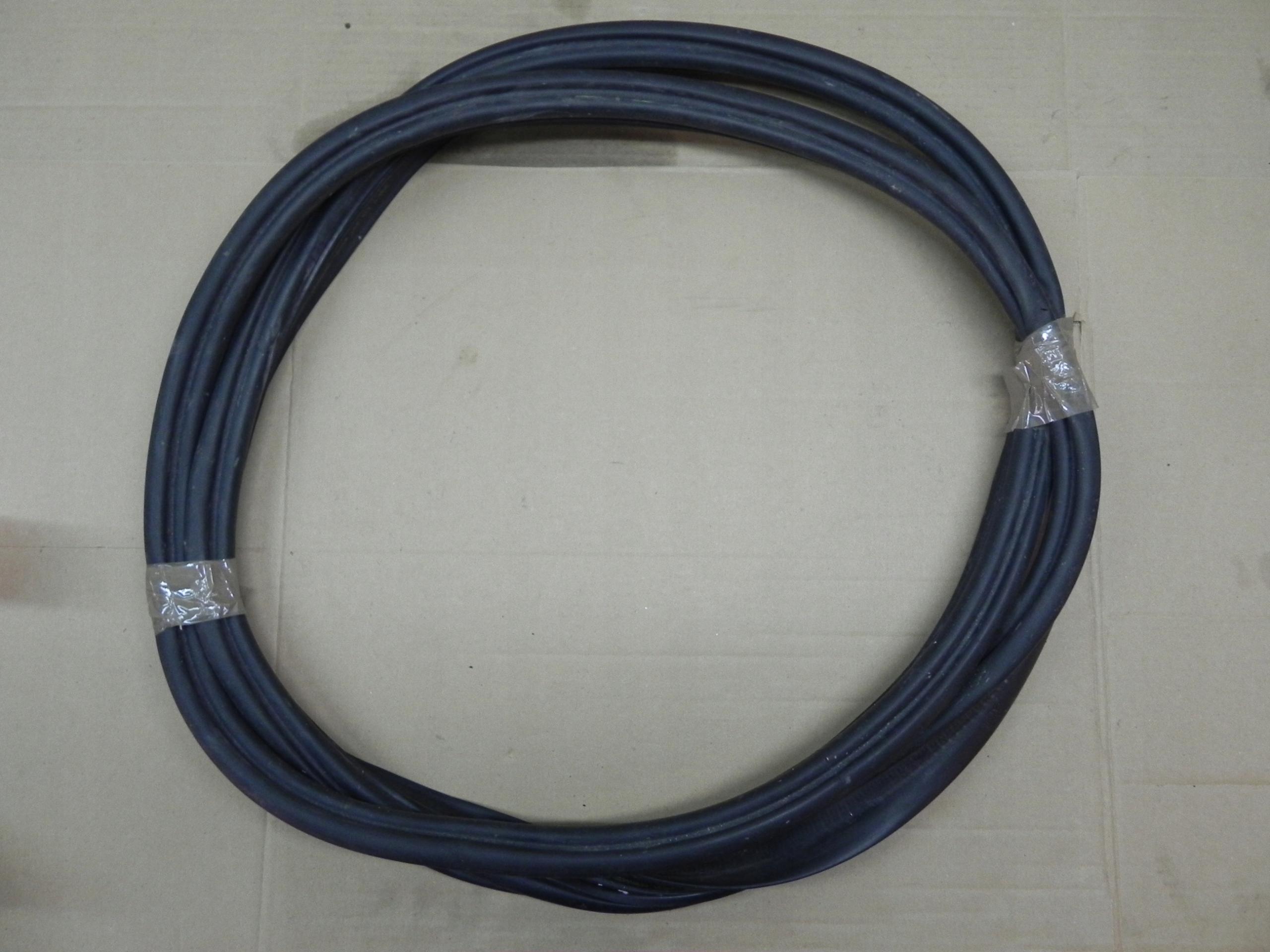 BMW X1 F48 прокладка багажного отсека 7474447