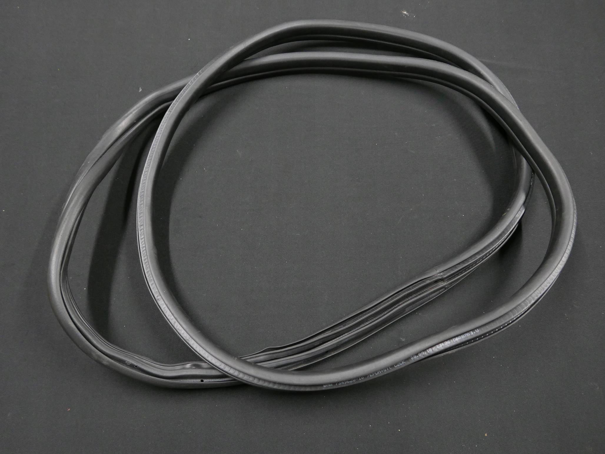 7440033 7349628 - BMW X1 F48 ущільнювач кузова двері передній лівий