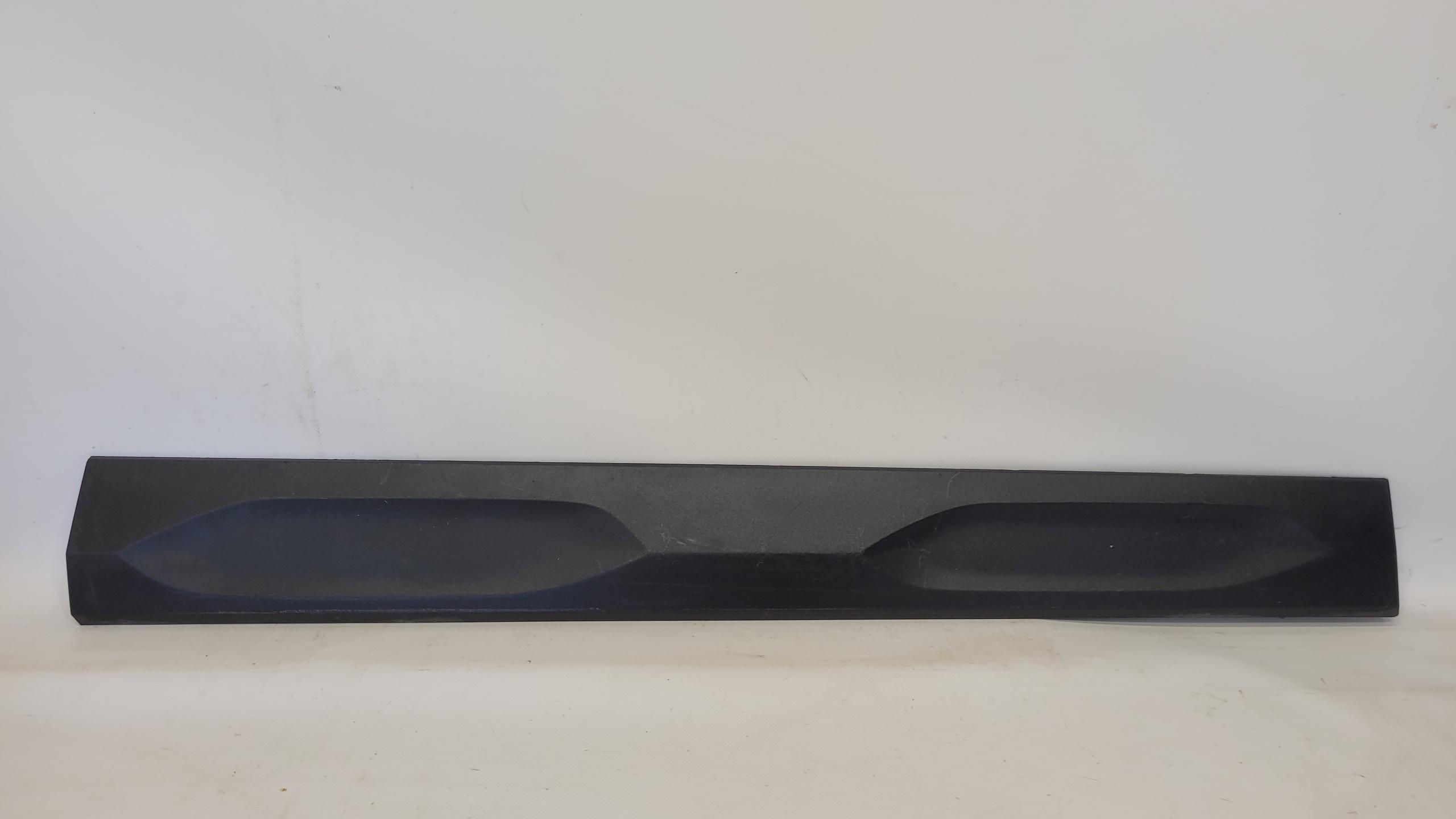 BMW X2 F39 молдинг двери ПД л