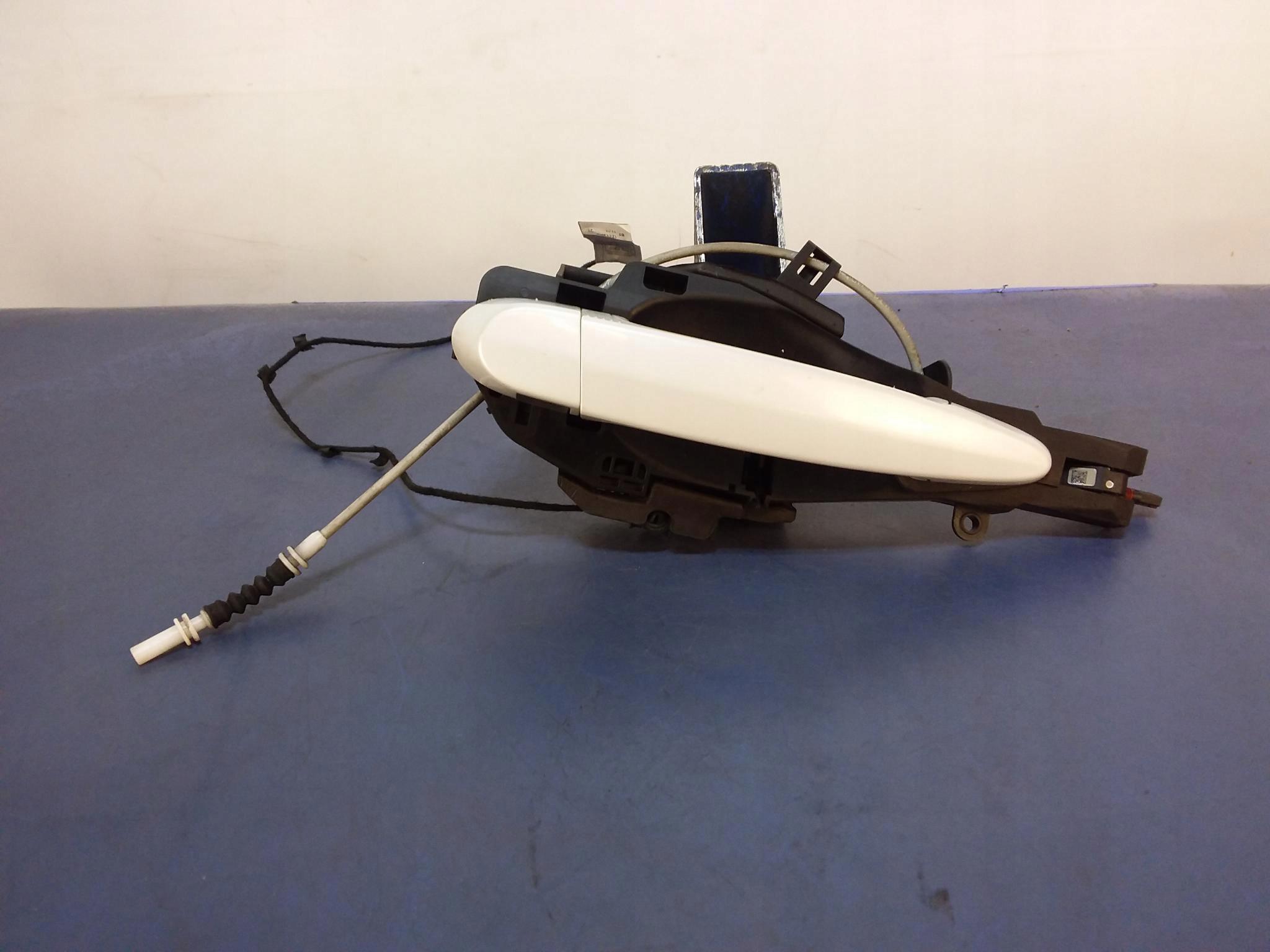 BMW X3 F25 ручка передней правой двери A96