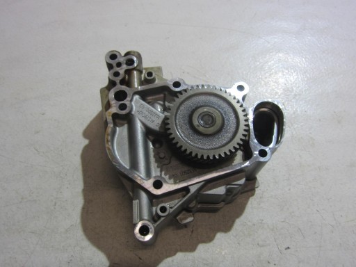 BMW X3 F25 N20 F30 F10 масляний насос 11417610378