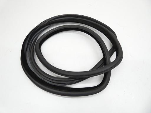 8402515 - BMW X5 E53 уплотнитель двери правый задний кузов