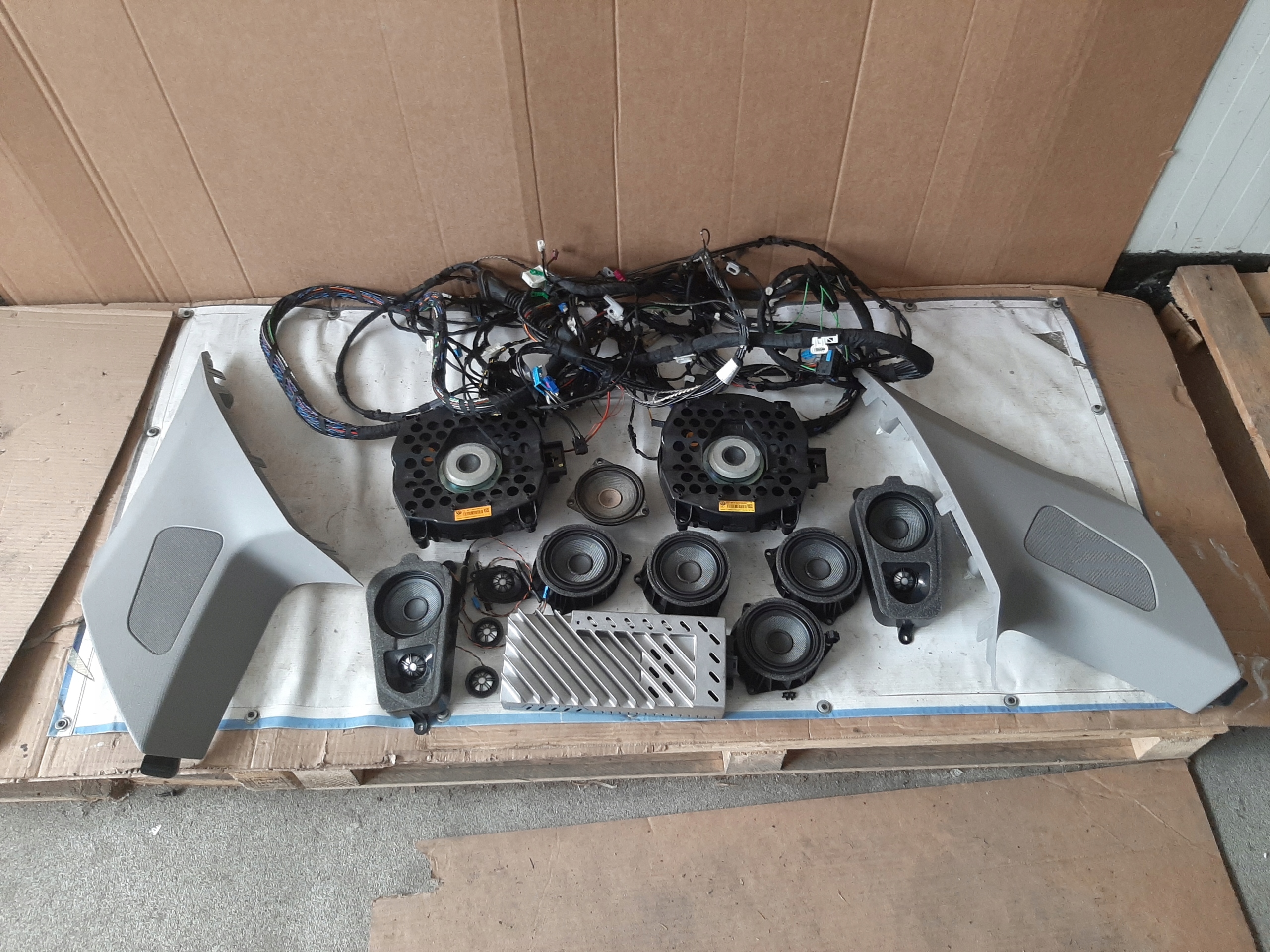 BMW X5 F15 звуковая система HARMAN KARDON громкоговорители KPL