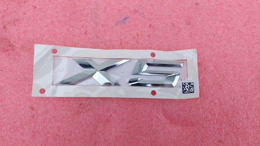 7424395 - BMW X5 G05 НАПИСНА ЕМБЛЕМА НА ЗАДньому КАПОТІ НОВИЙ OE 1343