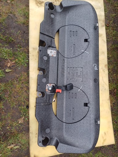 BMW X5 G05 ПЕНОСТРОИТЕЛЬ ПОД ЗАДНЕМ СИДЕНЬЕ 7444987