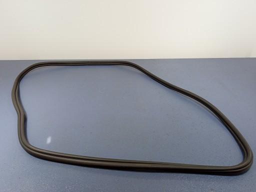 BMW X5 G05 уплотнение двери переднее правое 7428678