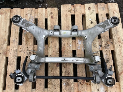 6884574 - Bmw x5 g05 x6 g06 x7 g07 sloller back