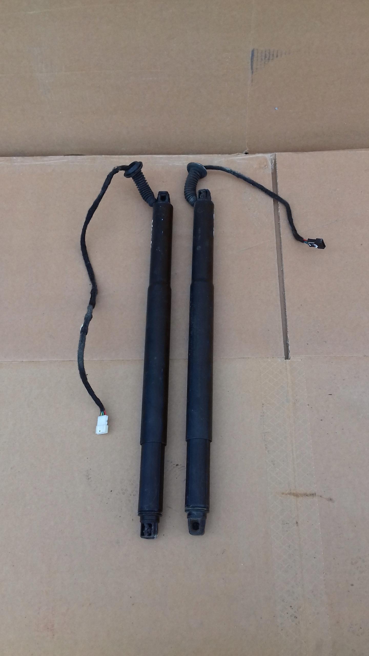 BMW X6 F16 привід кришки багажника П 7318652