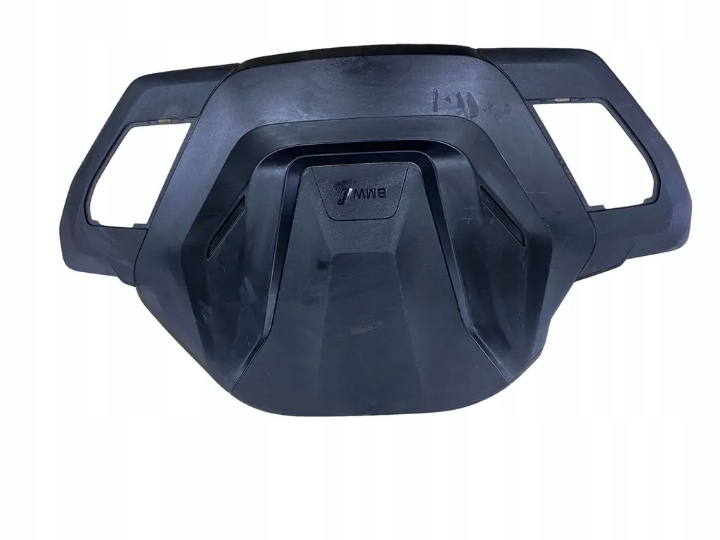 8741616 - BMW i4 2021 верхняя крышка двигателя