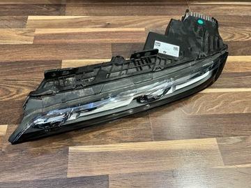 Кришталеві фари BMW i7 Swarovski