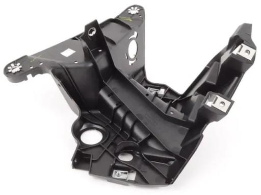 51647294544 - BMW правое крепление брызговик F15 F85 F16 F86