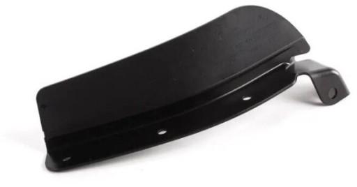 51623416422 - Накладка на бризговик BMW права передня X3 E83 LIFT