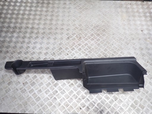 LB5B-S312A06-AH3ZHE - Бекон правий нижній багажник Ford Explorer 2020-