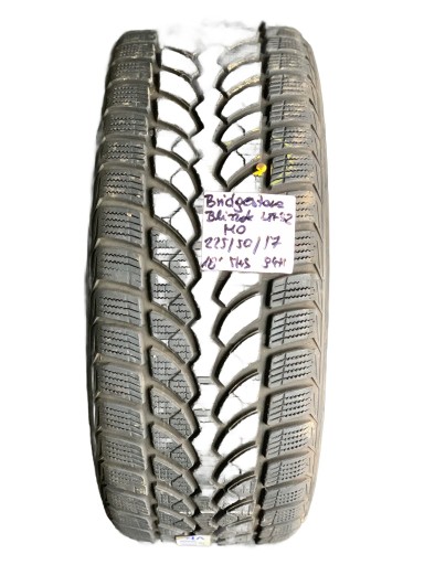 BRIDGESTONE BLIZZAK LM-32 225/50R17 2018 ГОД 7,5 ММ