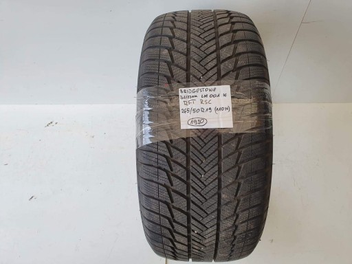 BRIDGESTONE BLIZZAK LM001 RFT RSC 265/50 R19 110H