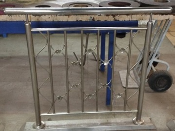 Бар'єри, балюстради, окремі елементи