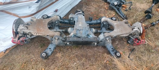 Задня вісь белька