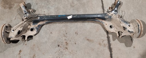 Балка задней подвески моста suzuki baleno ii 15-