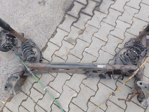 Задняя луча renault clio iv 4 hb подвеска