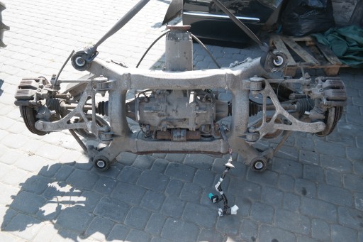 Belka задний dyfer honda legend iv kb1 cradle