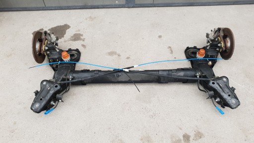 Задня підвіска для peugeot 2008