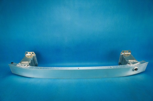 Передний бампер передний Audi A8 4H D4 4H0807109B