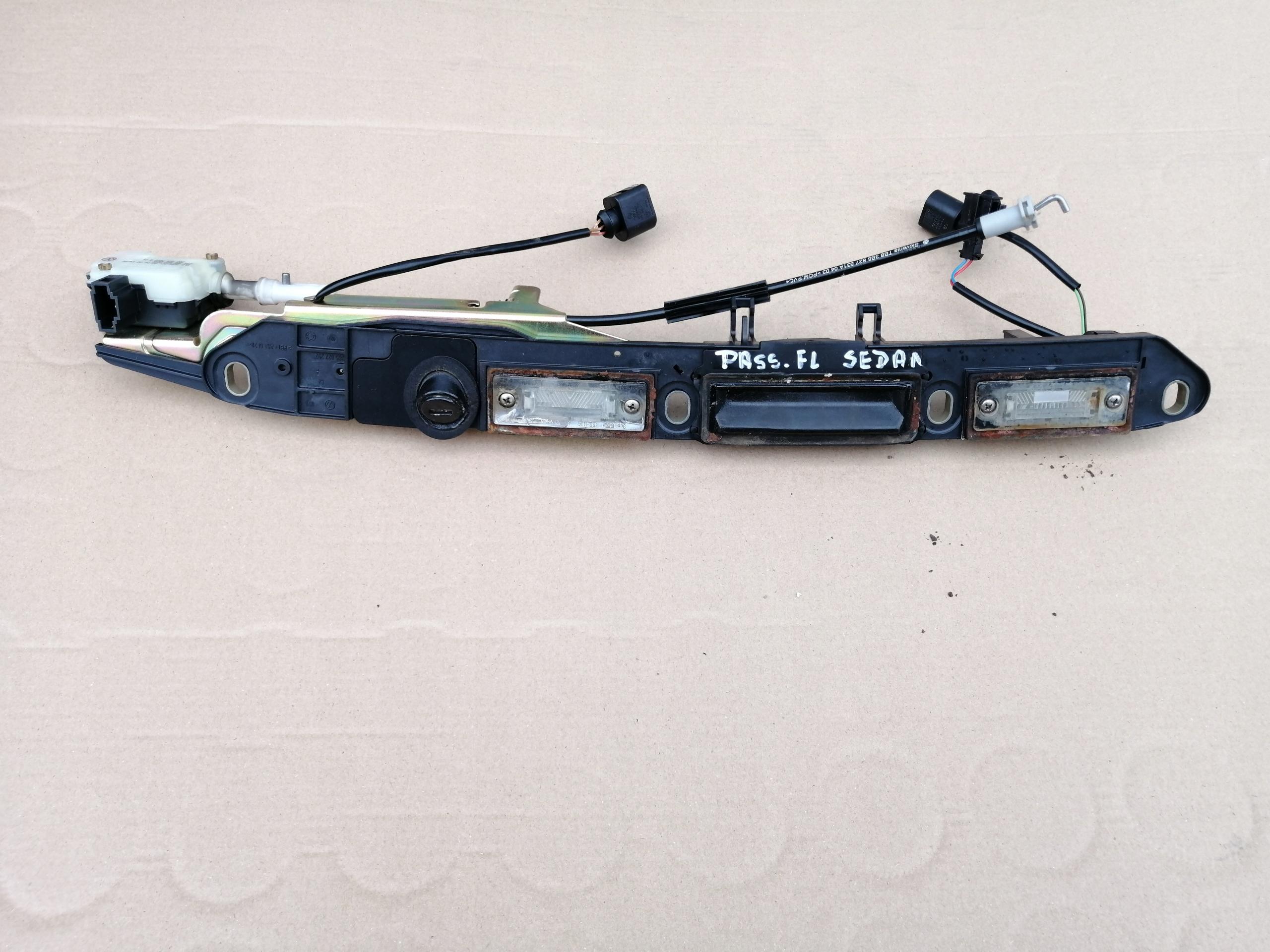 Blenda дверна ручка закрилка задня VW Passat B5 FL седан