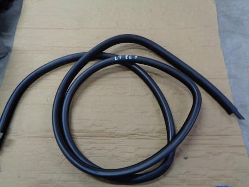 BMW E60 уплотнитель двери п зд