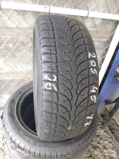 Bridgestone Blizzak LM-32 205 45 17, 8,2 мм, 16р.