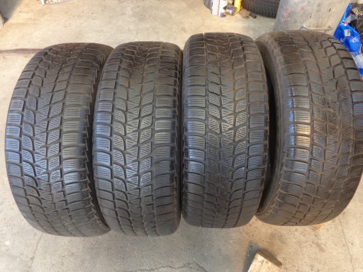 Bridgestone Blizzak LM-35 (4x4) 235/60R17- 7 мм