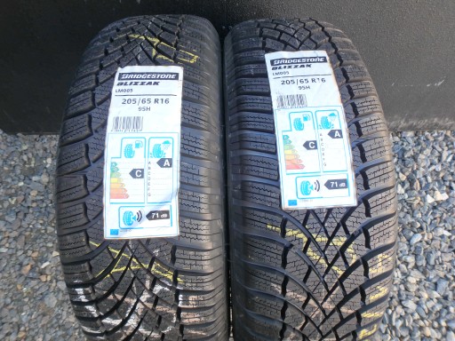 Bridgestone Blizzak LM005 205/65R16 95 H